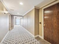 More Details about MLS # 10759425 : 15 GREENWAY PLAZA #29C