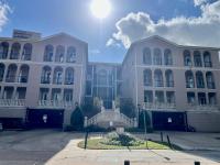 More Details about MLS # 73180295 : 58 BRIAR HOLLOW LANE #204